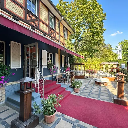 Petit Wannsee Gmbh Hotel 2*