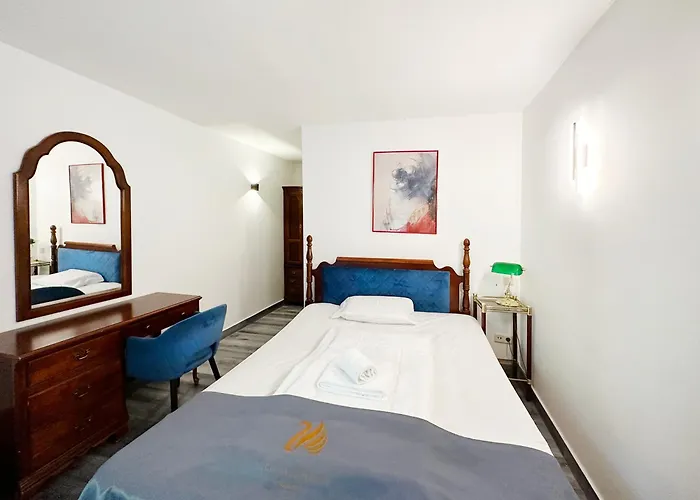 Hotel Petit Am Wannsee 2* Berlino